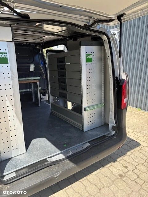 Mercedes-Benz VITO - 14