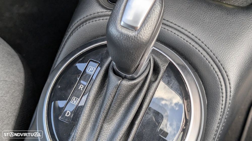 Nissan Juke 1.0 DIG-T N-Connecta DCT - 14