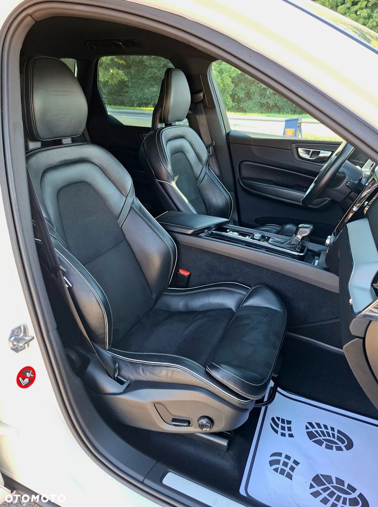 Volvo XC 60 D4 AWD Geartronic RDesign - 13