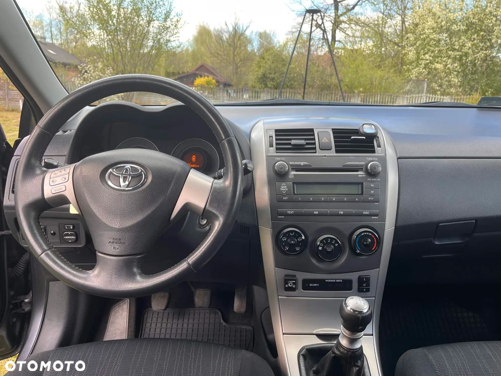 Toyota Corolla 1.6 Terra - 7
