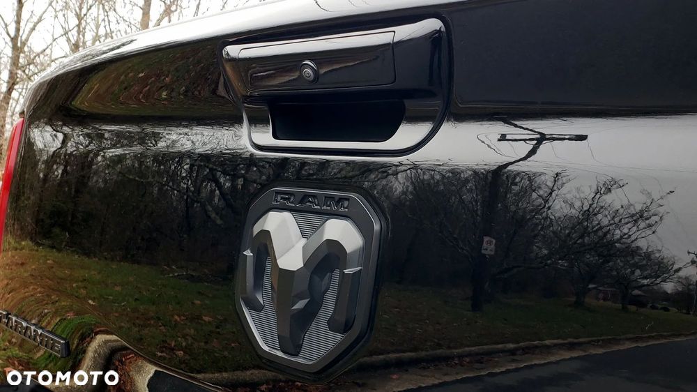 RAM 1500 Crew Cab Laramie - 11