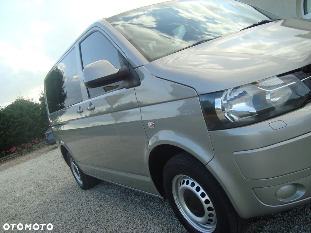 Volkswagen Transporter Caravelle Kurz Trendline - 8
