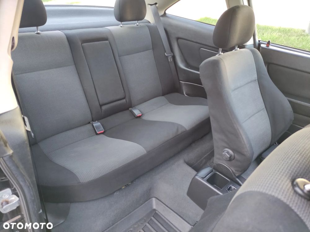 Opel Astra - 4