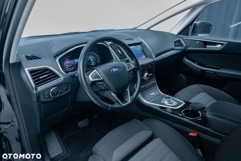 Ford S-Max 2.5 Duratec FHEV TITANIUM - 19