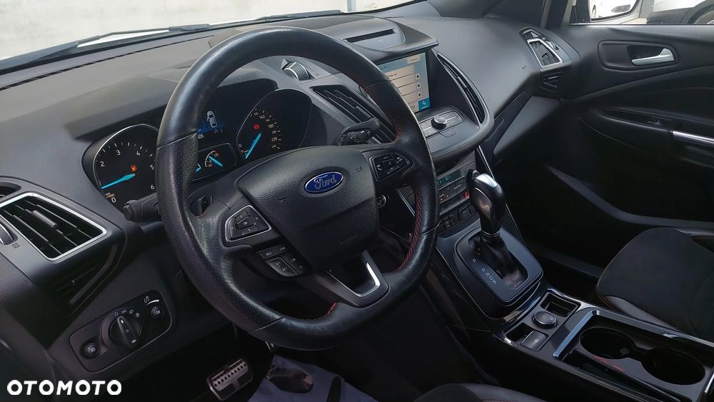 Ford Kuga 2.0 TDCi AWD ST-Line - 14