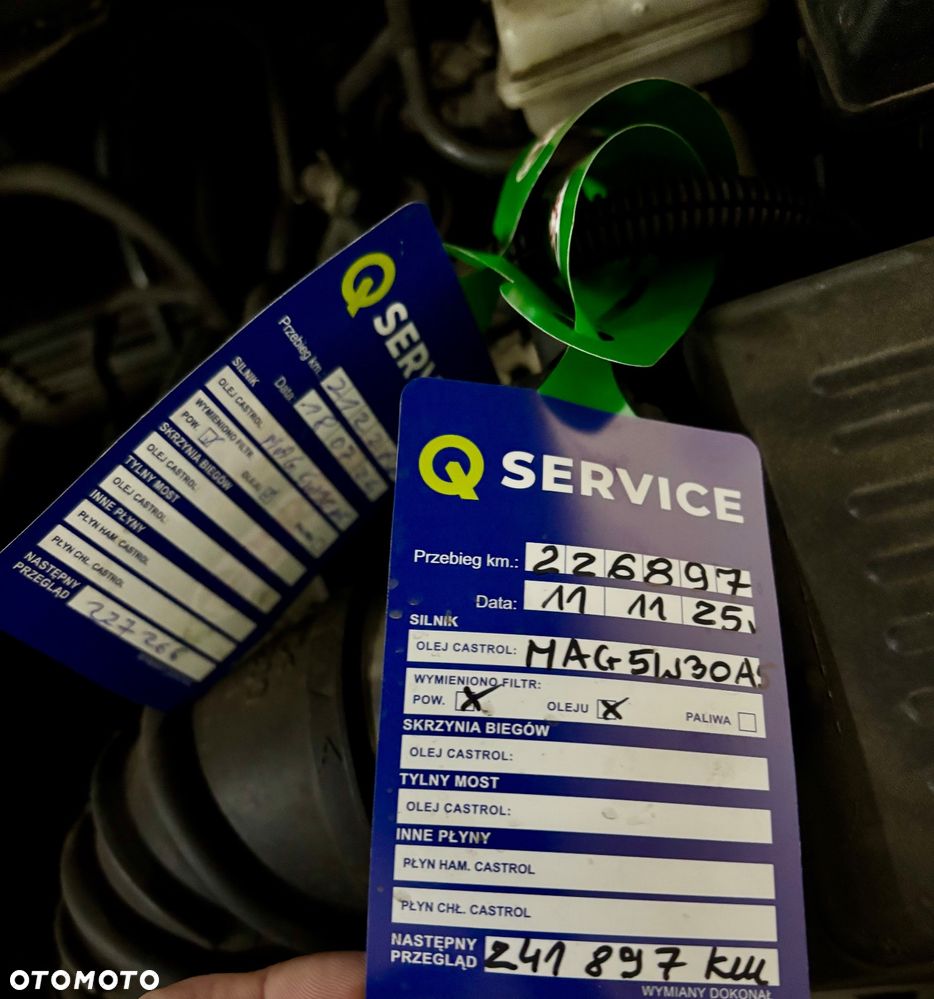 Toyota Avensis 1.8 VVT-i Combi - 14