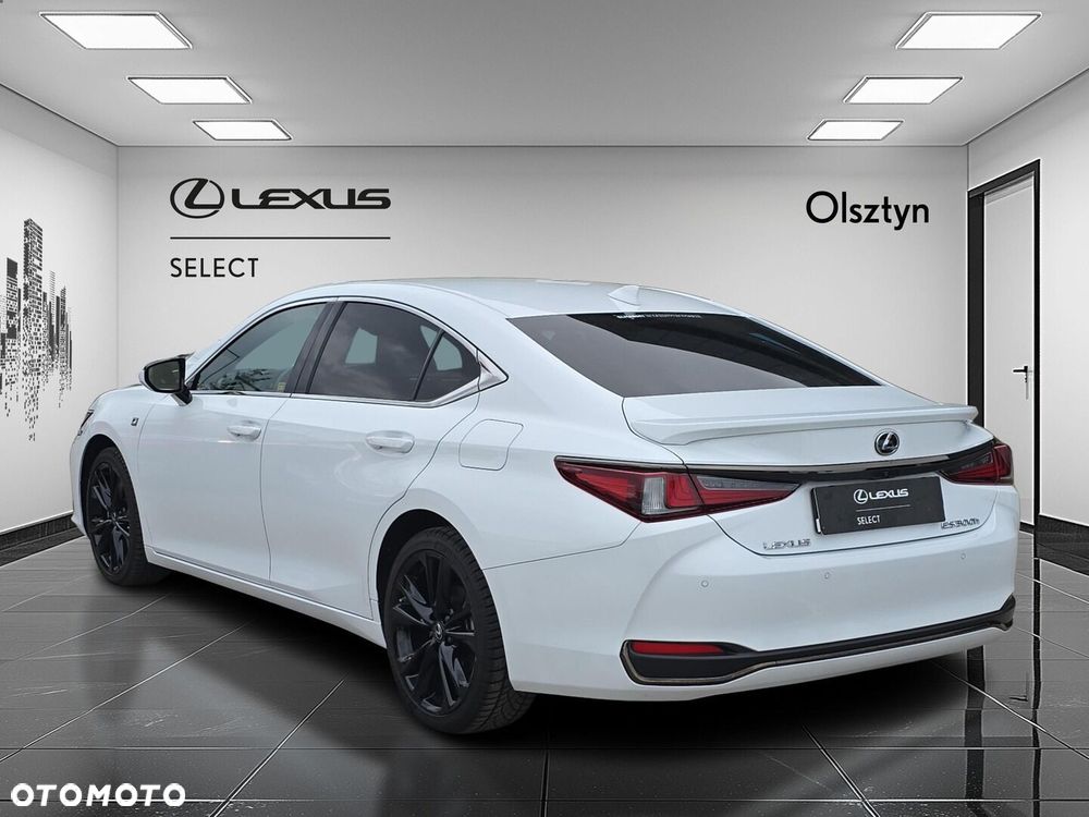 Lexus ES 300h F Sport Edition - 5