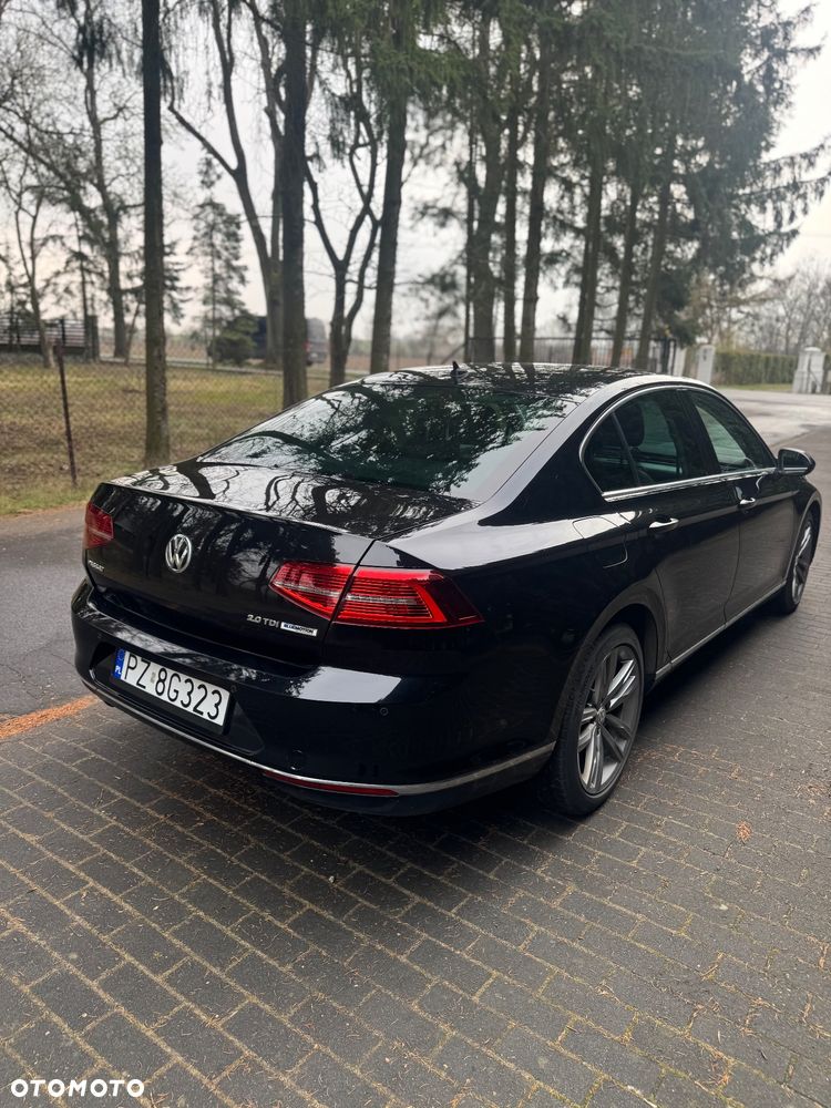 Volkswagen Passat - 10