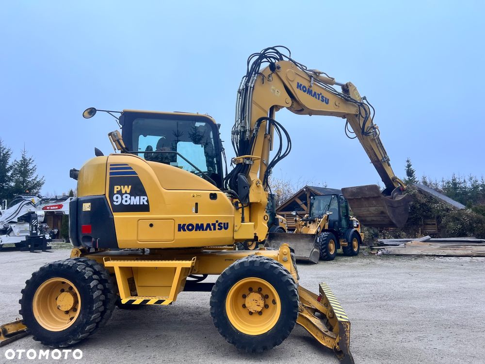 Komatsu Koparka kołowa KOMATU PW98MR-8 10ton 4x4x4 ośki skrętne Ramię 3x łamane BEZ DPF i ADBLUE 4 cyl dodatkowe wyjścia hydr Pług Podpory  2012 szybka zwinna Prosto z importu 1 właściciel Cat TEREX Liebherr Wacker Pw 98 Mr 8 11 - 22