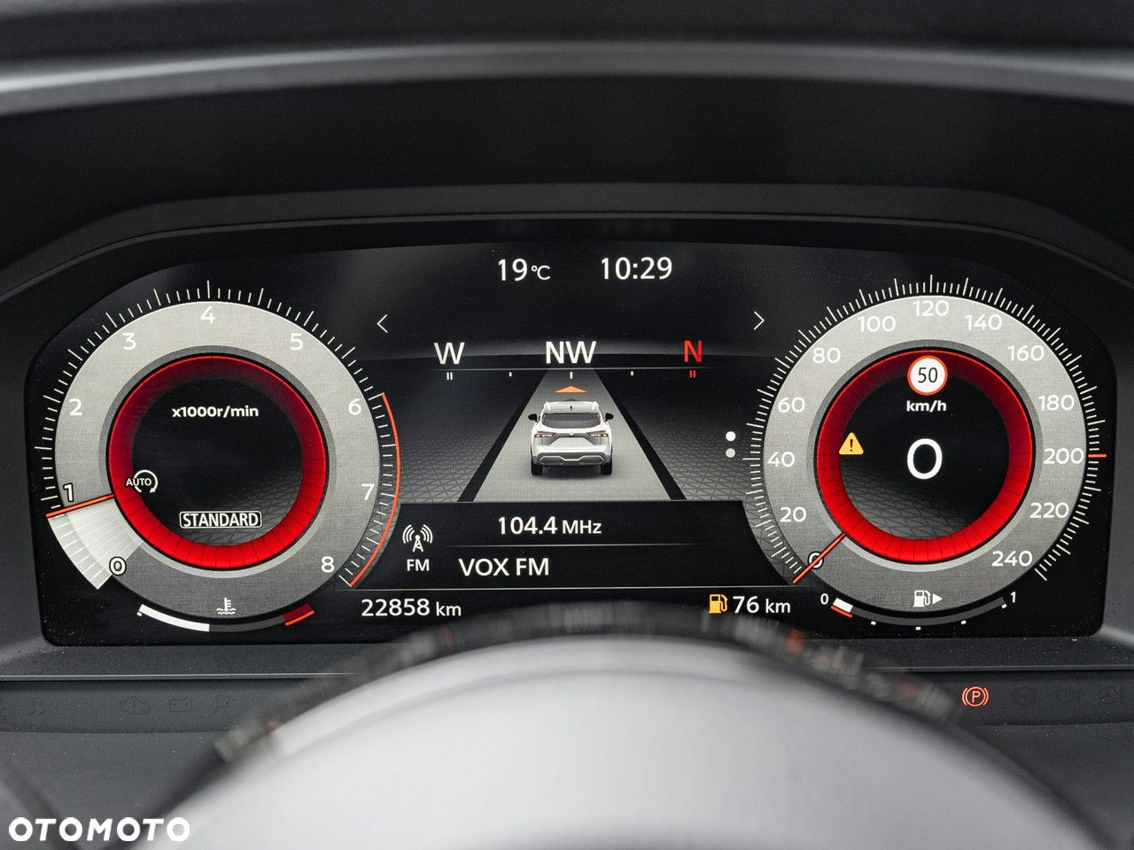 Nissan Qashqai 1.3 DIG-T N-Connecta - 16
