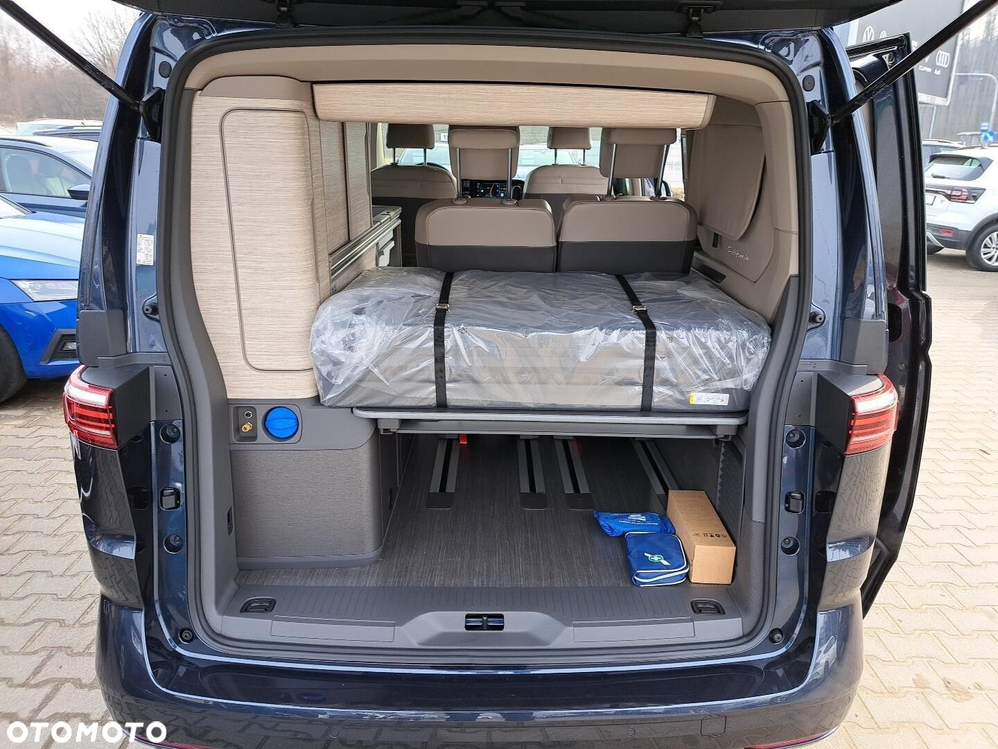Volkswagen California - 17
