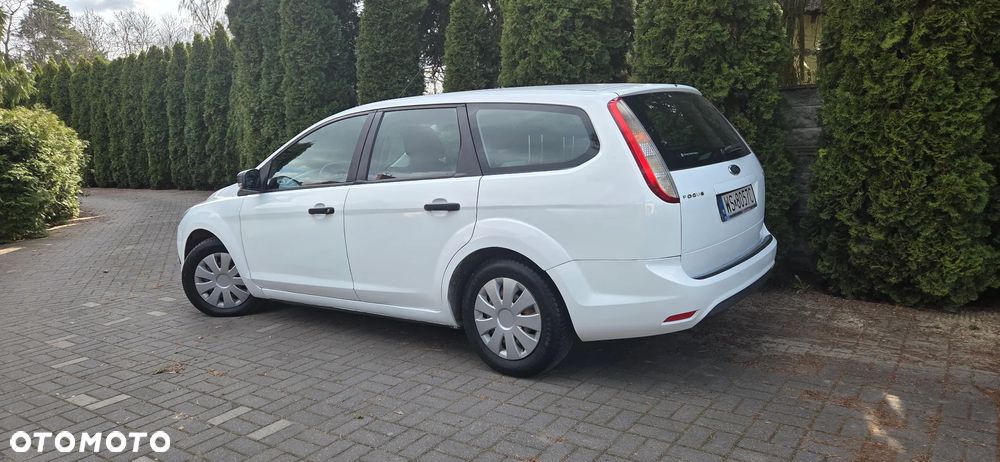 Ford Focus 1.6 TDCi Ambiente - 4