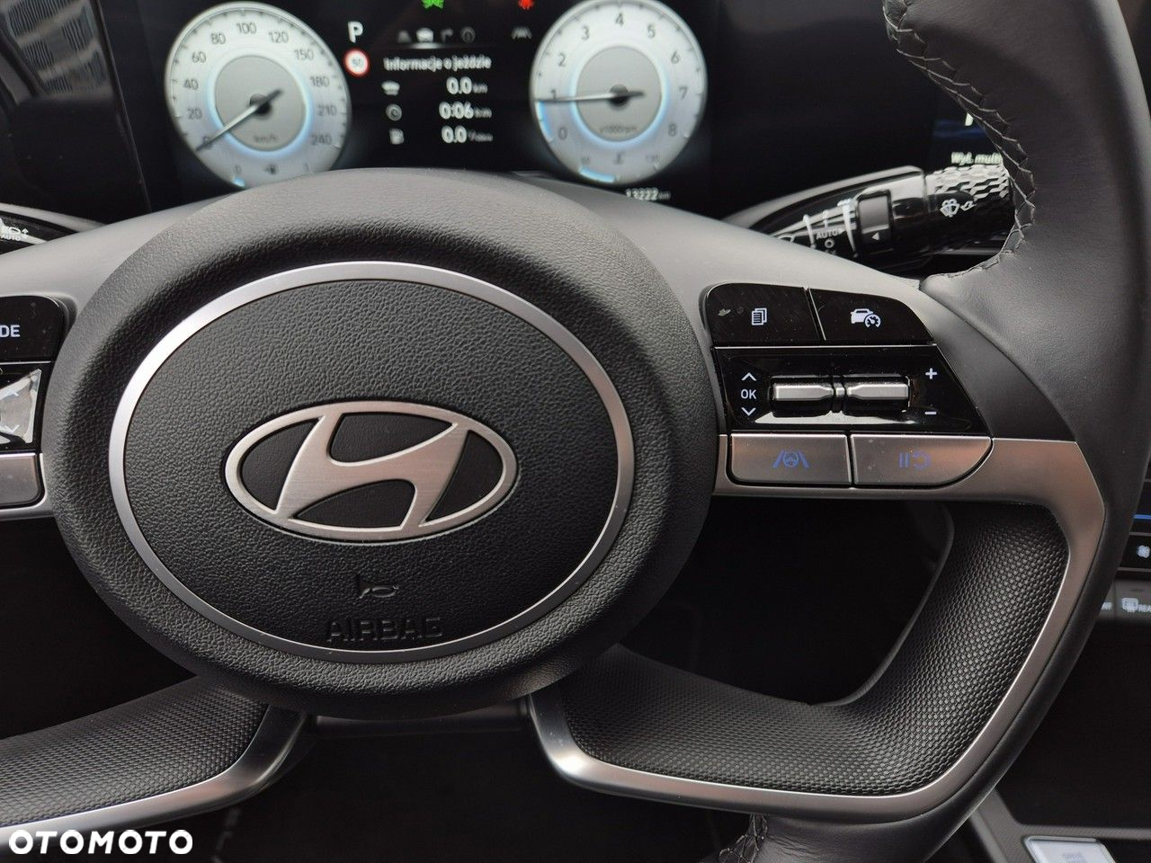 Hyundai Elantra - 21