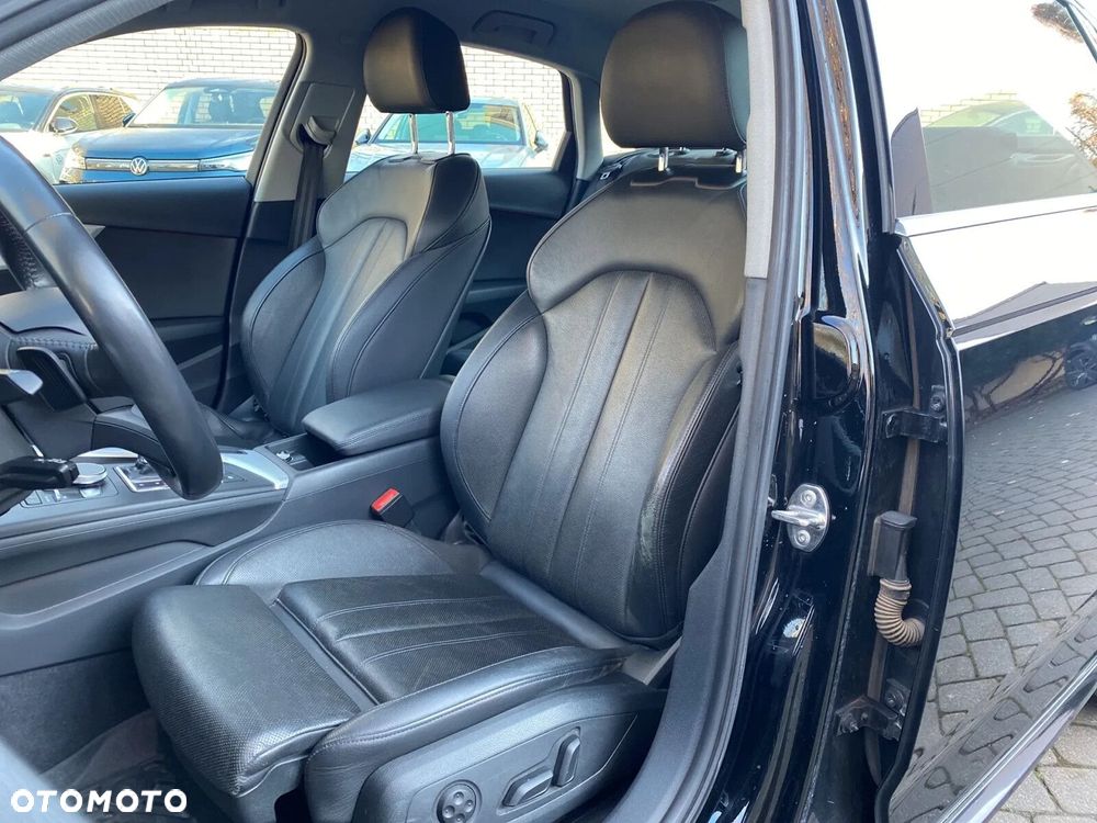 Audi A4 Limousine - 14