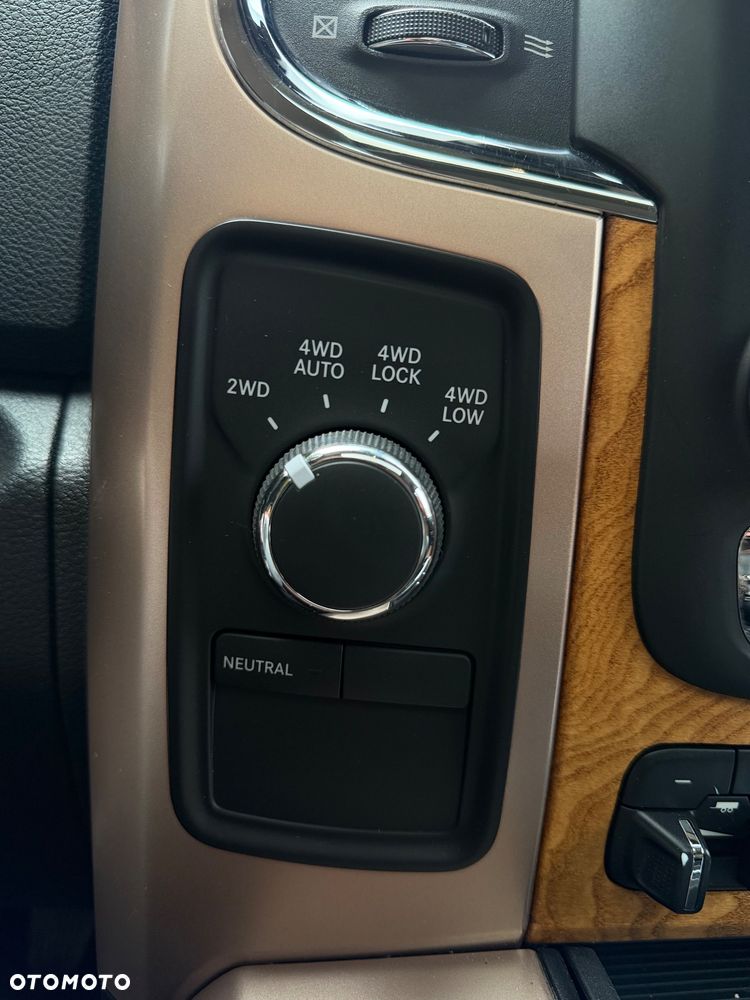 Dodge RAM 5.7 4x4 - 16