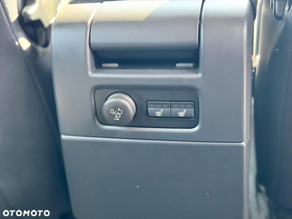 Volvo V70 2.0 Momentum - 30