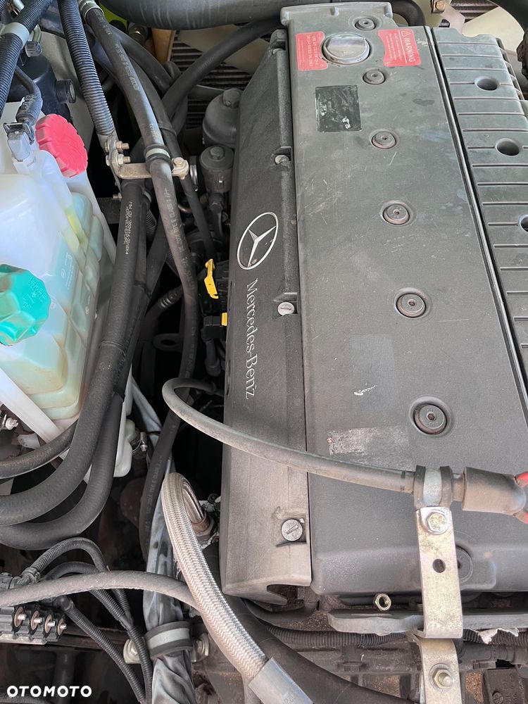 Claas Tucano 320 - 21