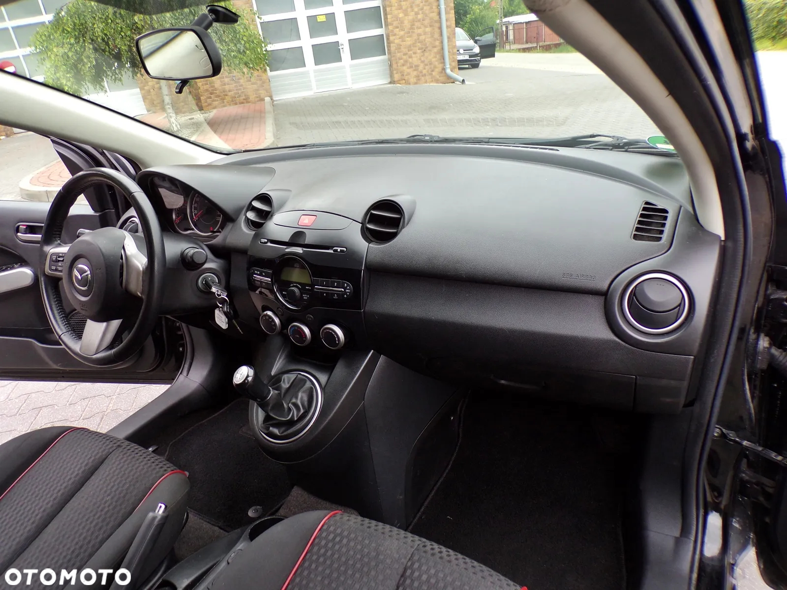 Mazda 2 1.3 Exclusive - 15