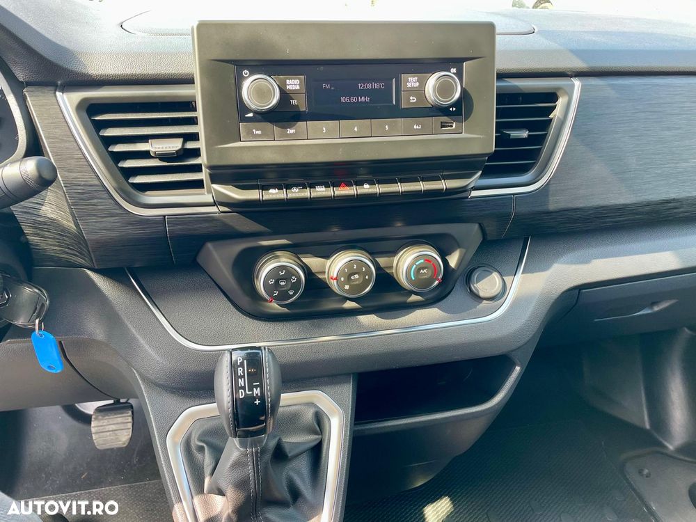 Renault Trafic 2.0 Blue dCi 150 EDC S&S L2 8+1 Zen - 8