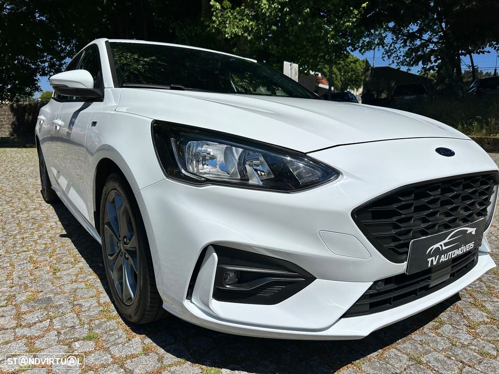 Ford Focus 1.0 EcoBoost S&S ST-LINE - 12