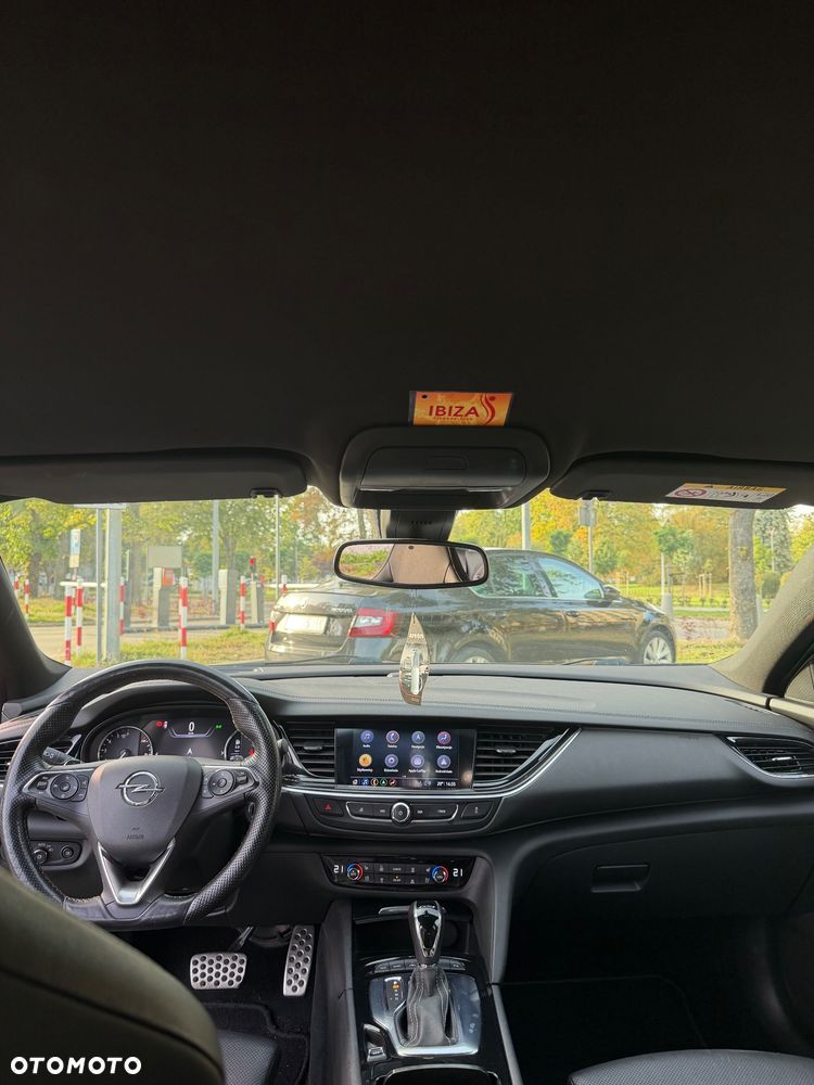 Opel Insignia 2.0 CDTI 4x4 GSi S&S - 26
