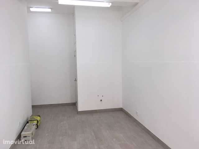 Arrendo Loja em Benfica - Grande imagem: 4/9