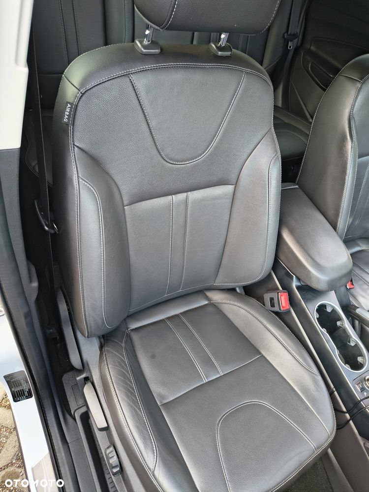 Ford Kuga 2.0 TDCi 4WD Titanium - 14