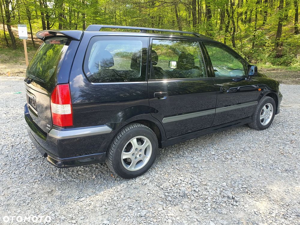 Mitsubishi Space Wagon 2.4 GDI Family - 7