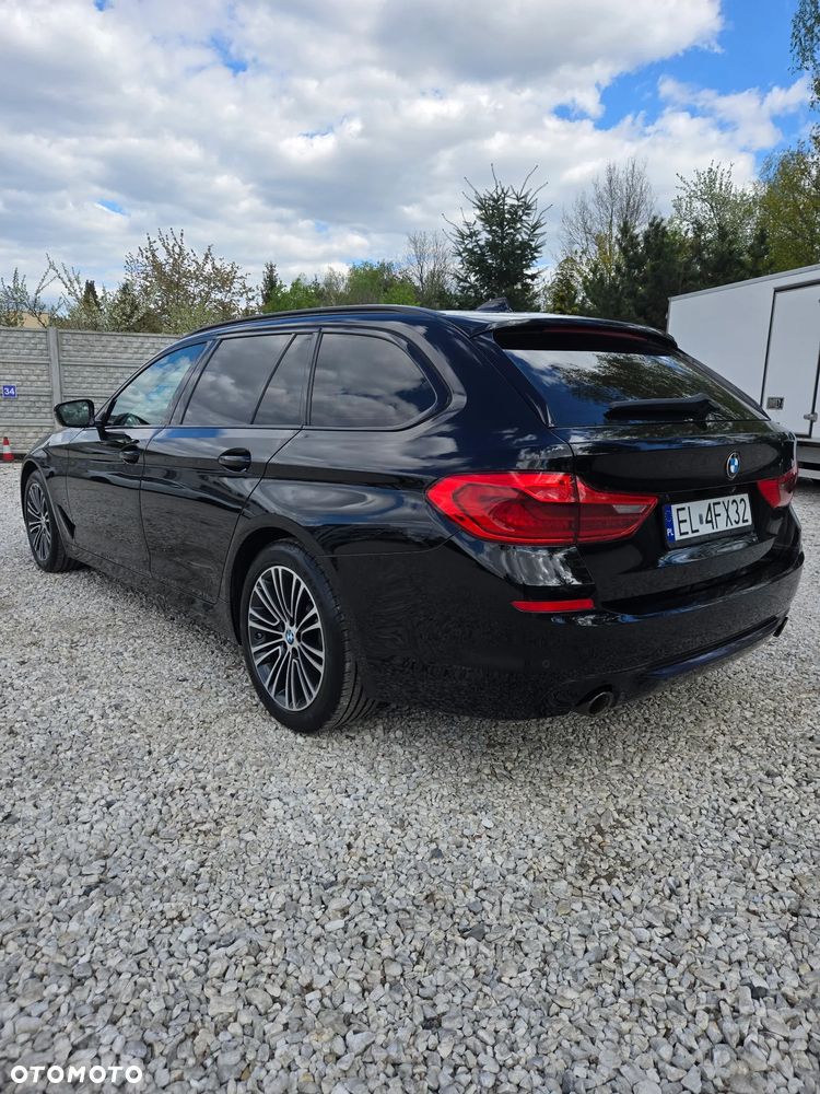 BMW Seria 5 520d Sport Line sport - 4