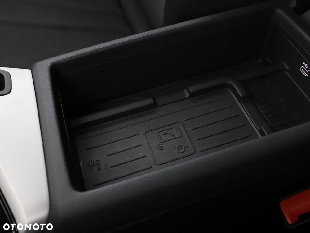 Audi A4 Limousine 35 TFSI mHEV S tronic - 30