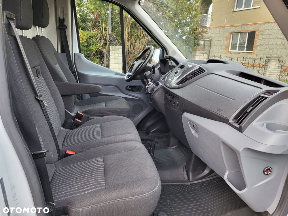 Ford Transit - 10