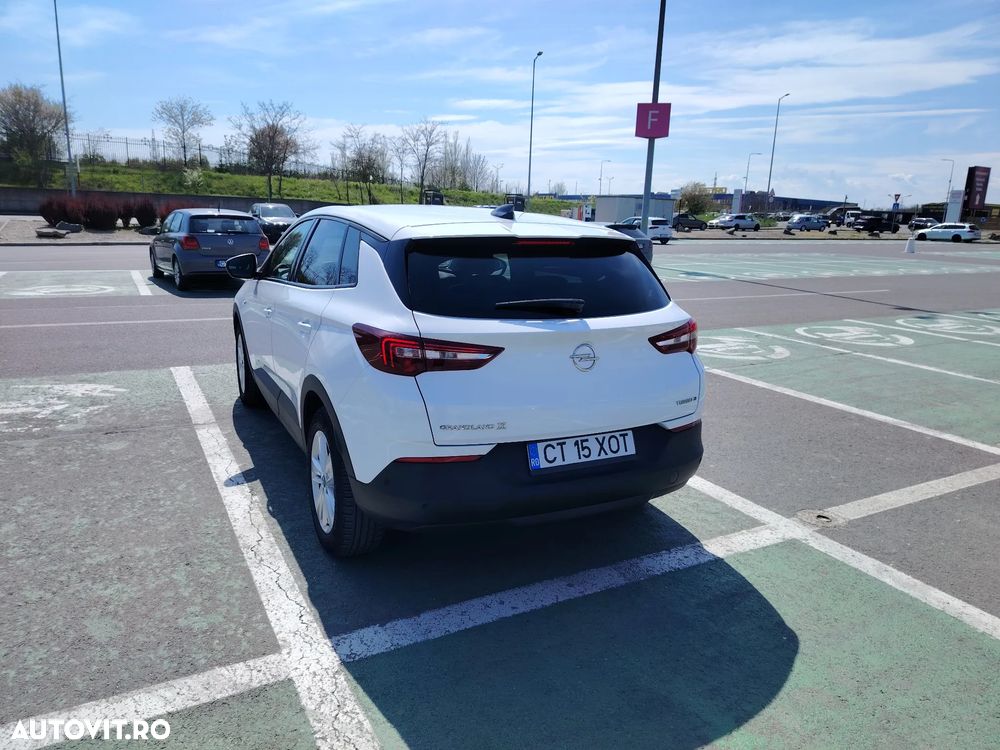 Opel Grandland X 1.5 D Start/Stop Business Edition - 2