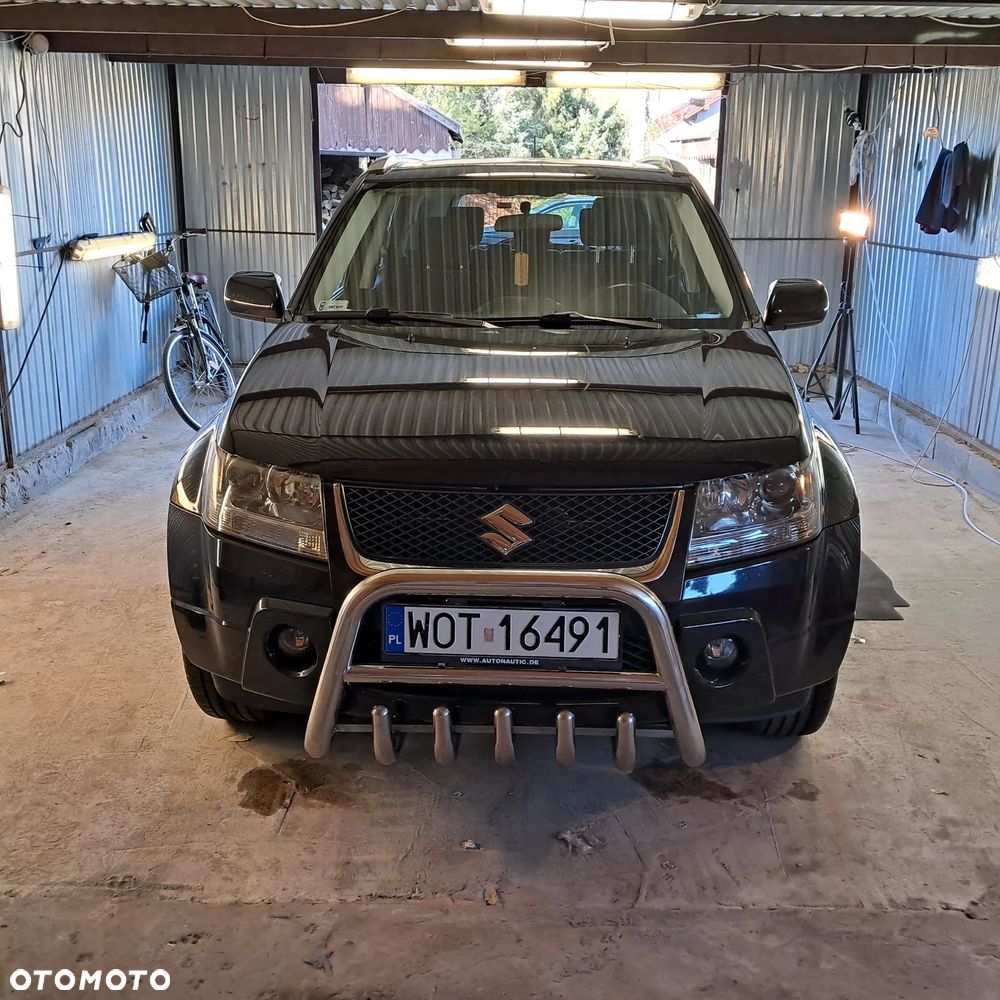 Suzuki Grand Vitara 2.0 Comfort Limited - 21