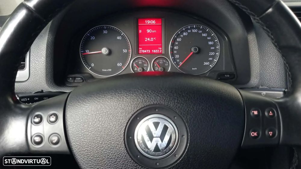 VW Jetta 1.9 TDi Confortline - 17