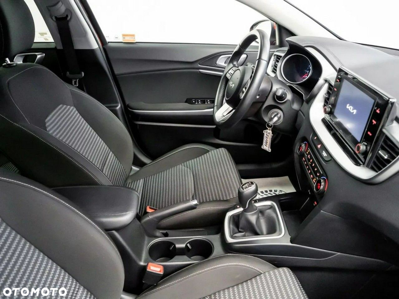 Kia XCeed 1.5 T-GDI M - 14