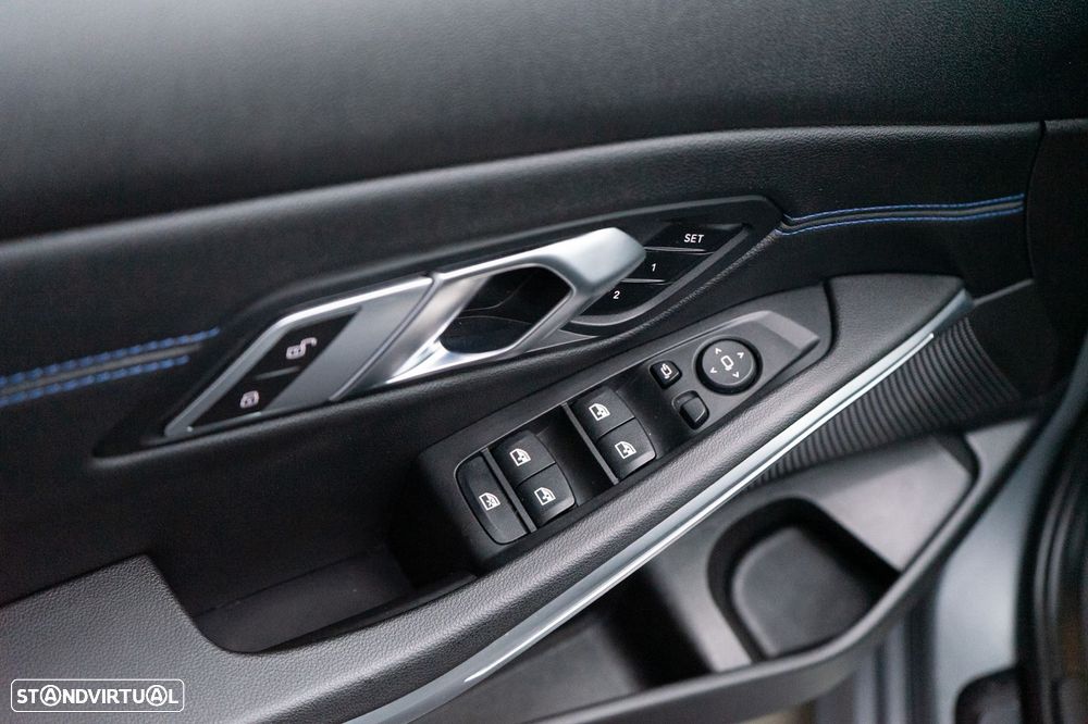 BMW M340 d xDrive Pack Desportivo M Pro Auto - 27