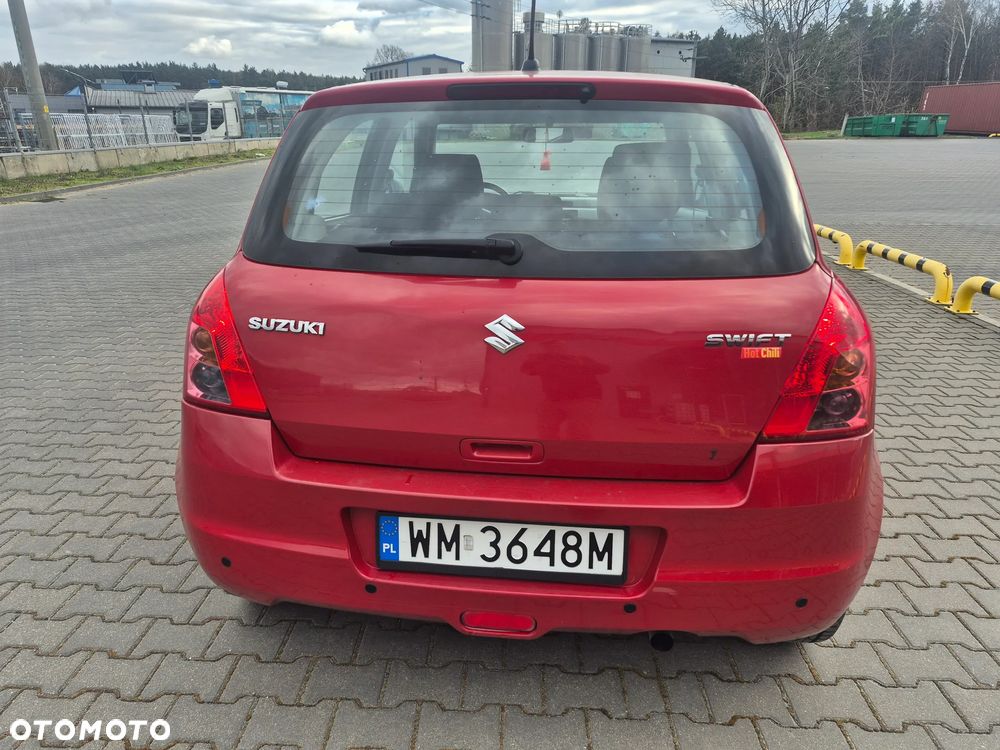 Suzuki Swift 1.3 Club - 6