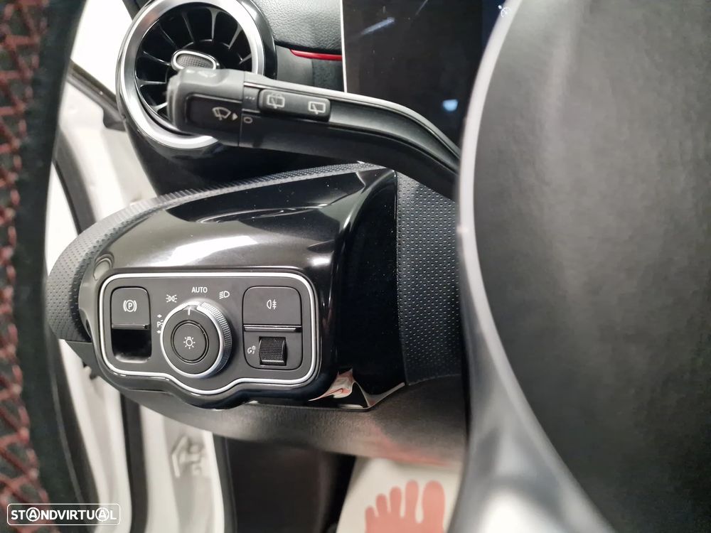 Mercedes-Benz A 180 d AMG Line Aut. - 53