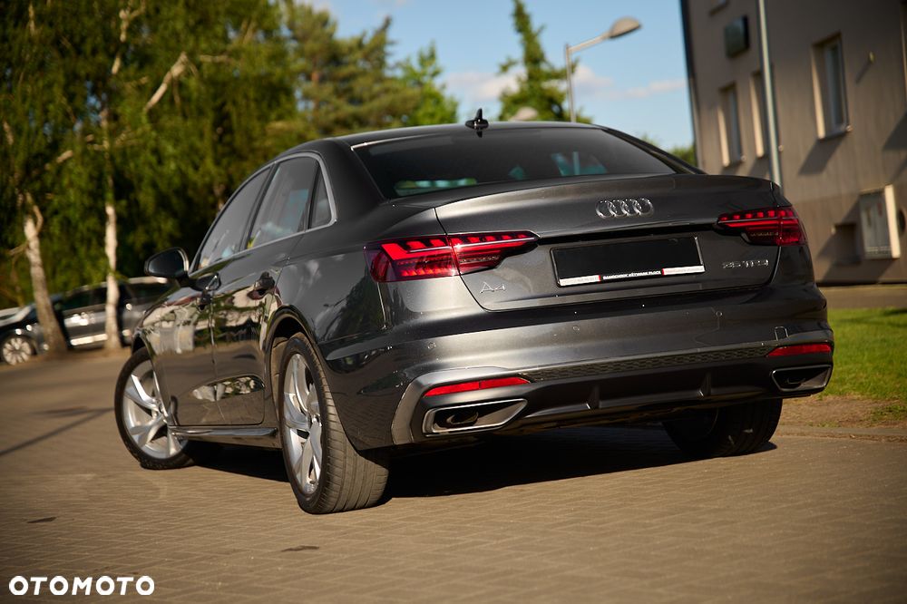 Audi A4 Limousine 35 TFSI S tronic S line - 17
