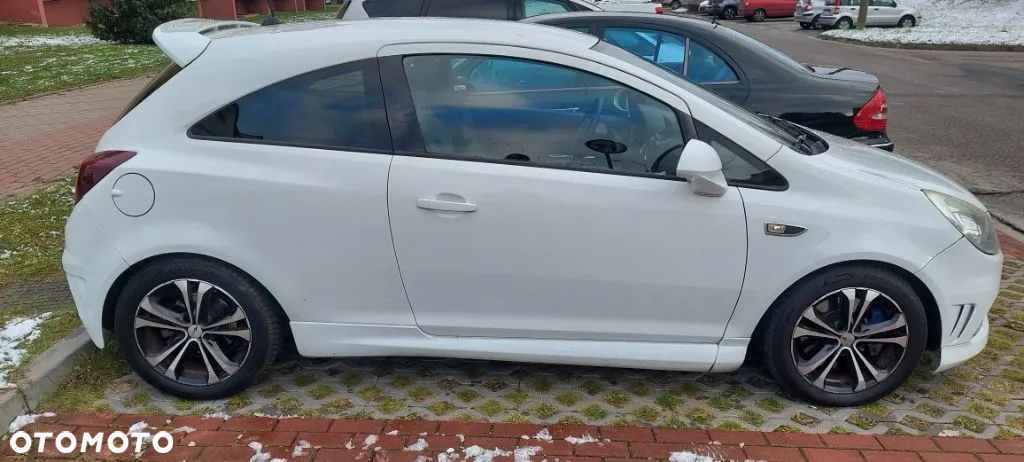 Opel Corsa 1.6T OPC - 2
