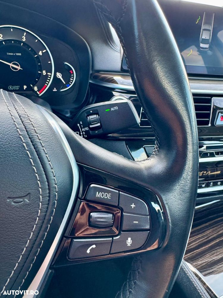 BMW Seria 5 520d xDrive Aut. Luxury Line - 35