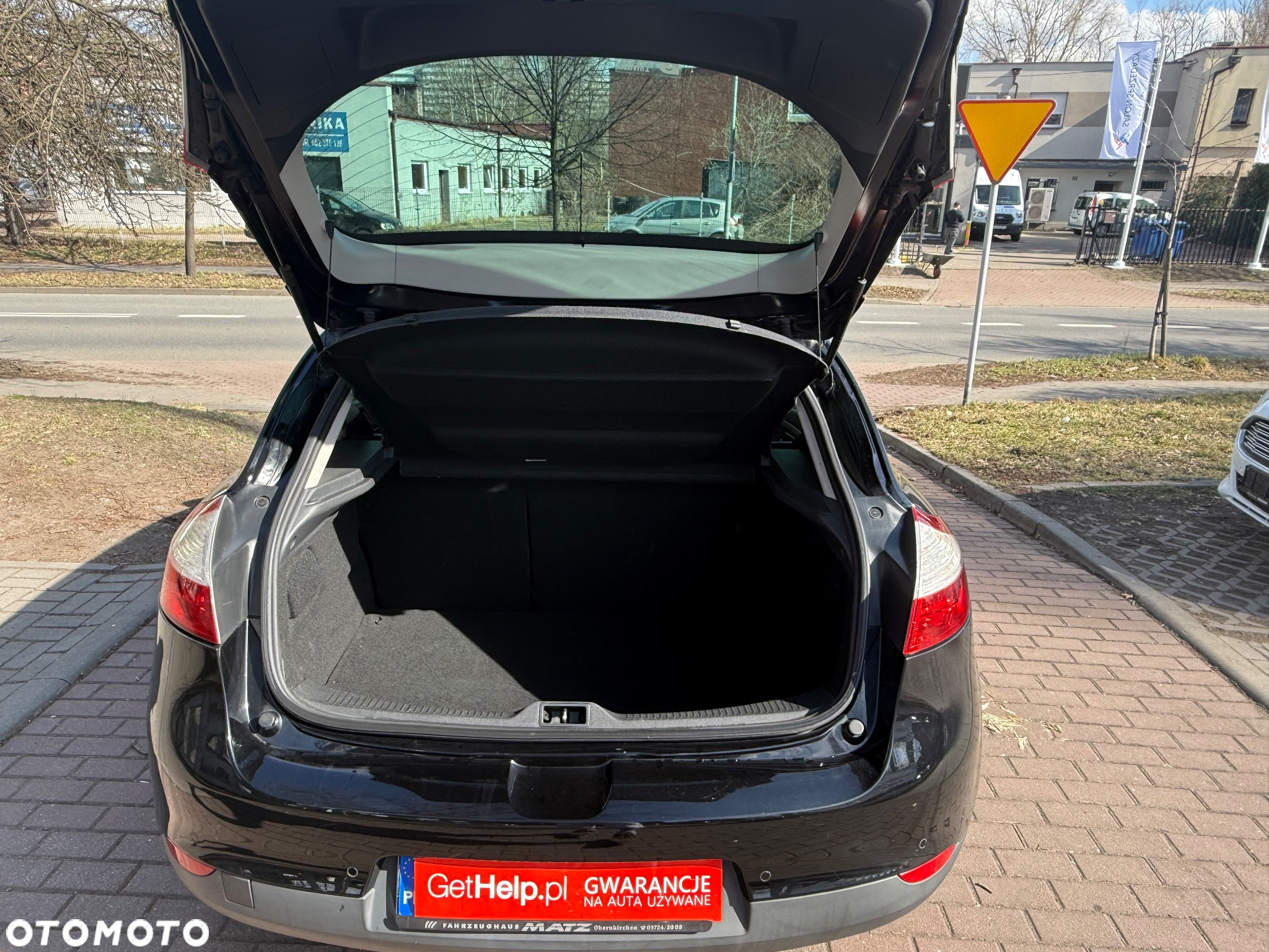 Renault Megane Grandtour ENERGY TCe 115 Start & Stop Bose Edition - 12