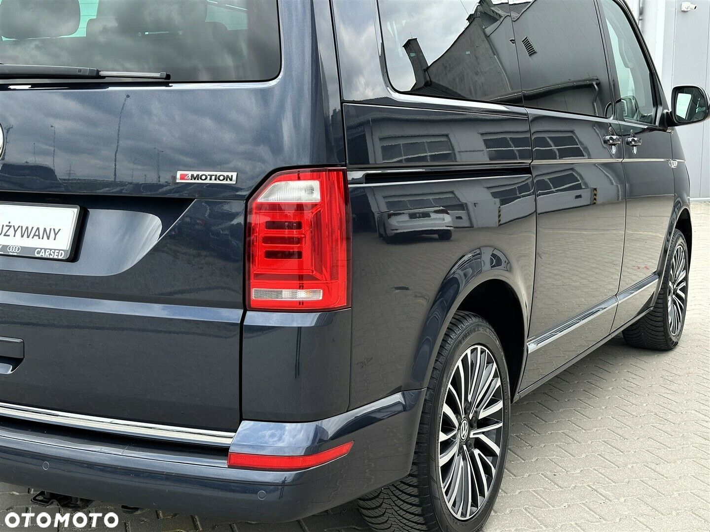 Volkswagen Caravelle - 35