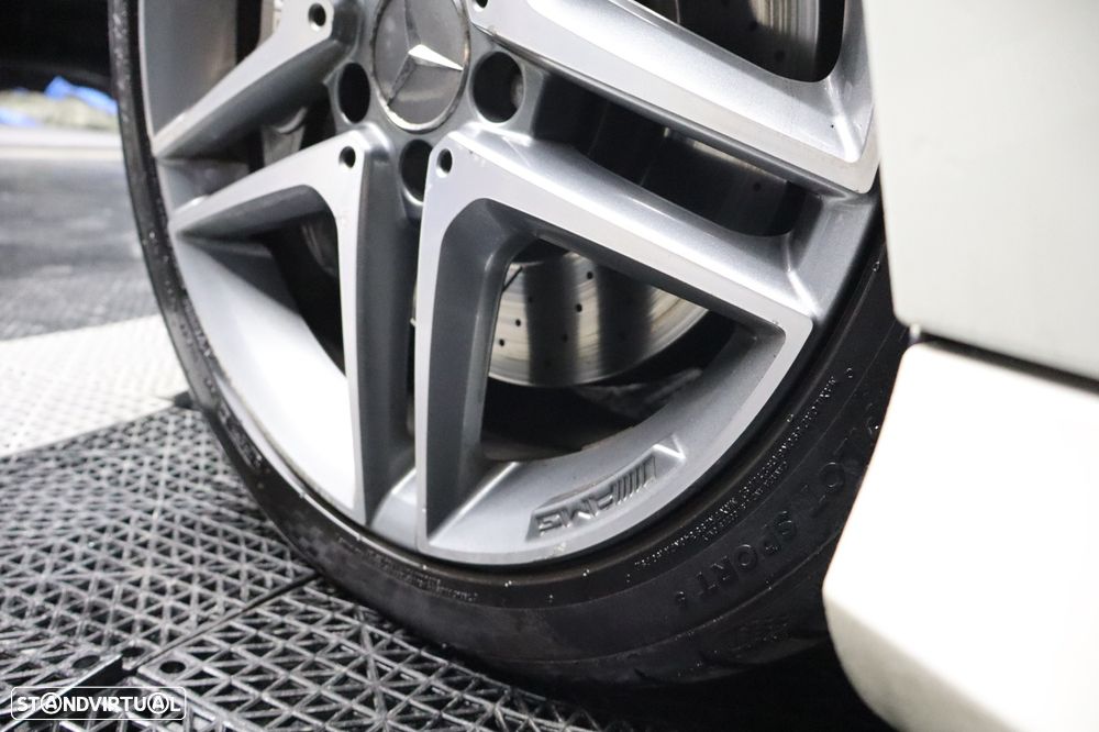 Mercedes-Benz A 45 AMG 4Matic Speedshift 7G-DCT - 10