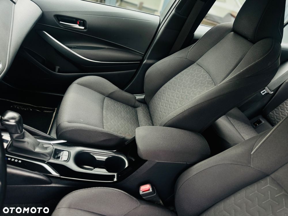 Toyota Corolla 1.8 Business Edition - 9