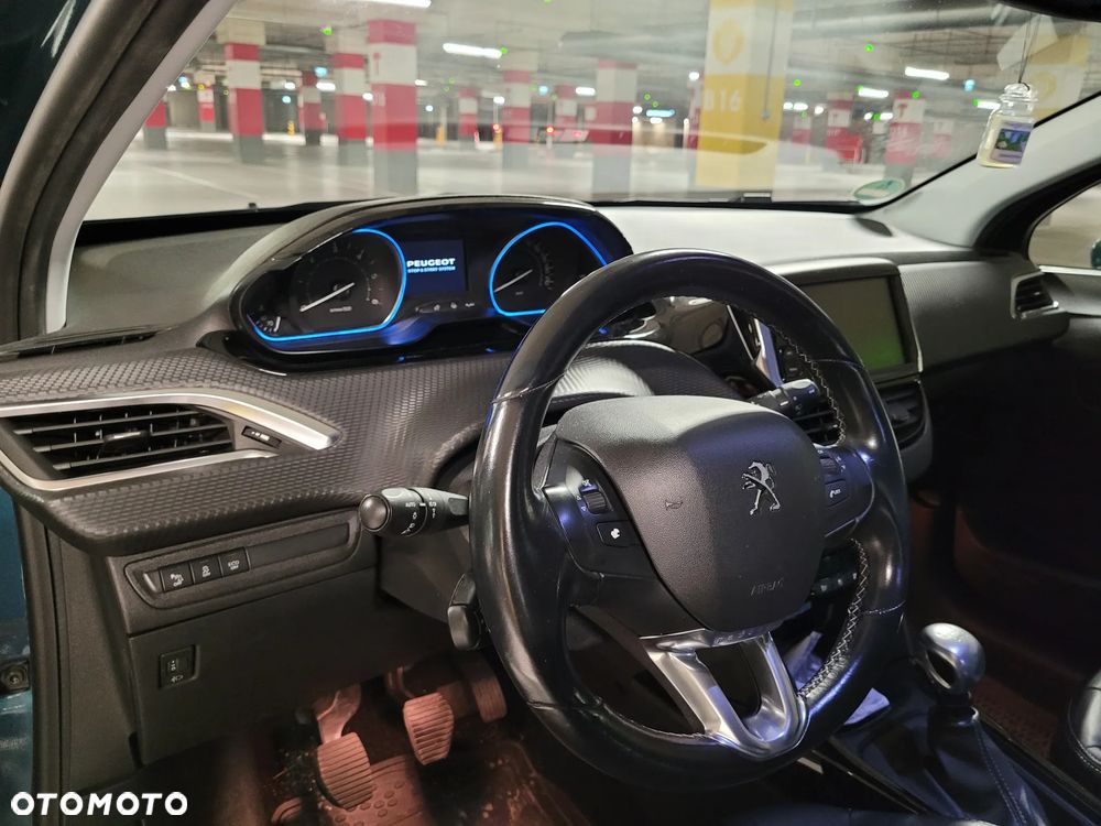 Peugeot 2008 - 18