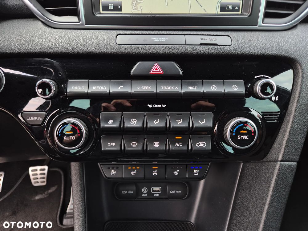 Kia Sportage 2,0 CRDI AWD GT Line - 28