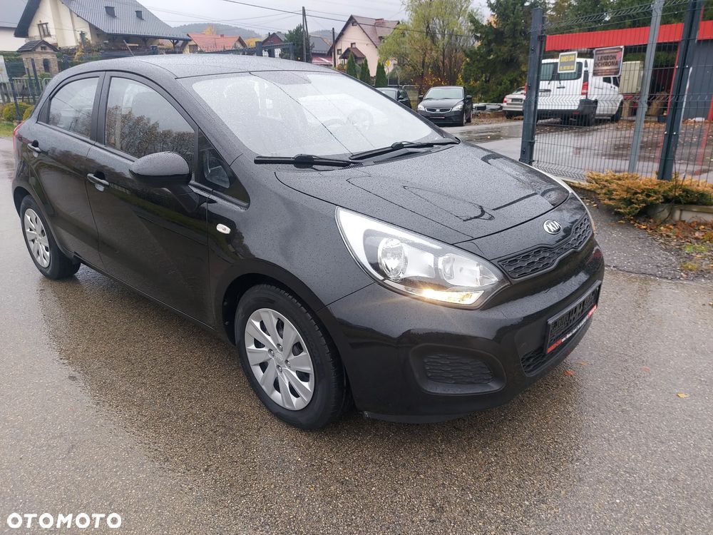 Kia Rio 1.2 Business Line - 12