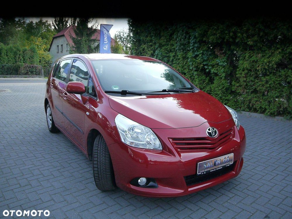 Toyota Verso 1.6 - 9