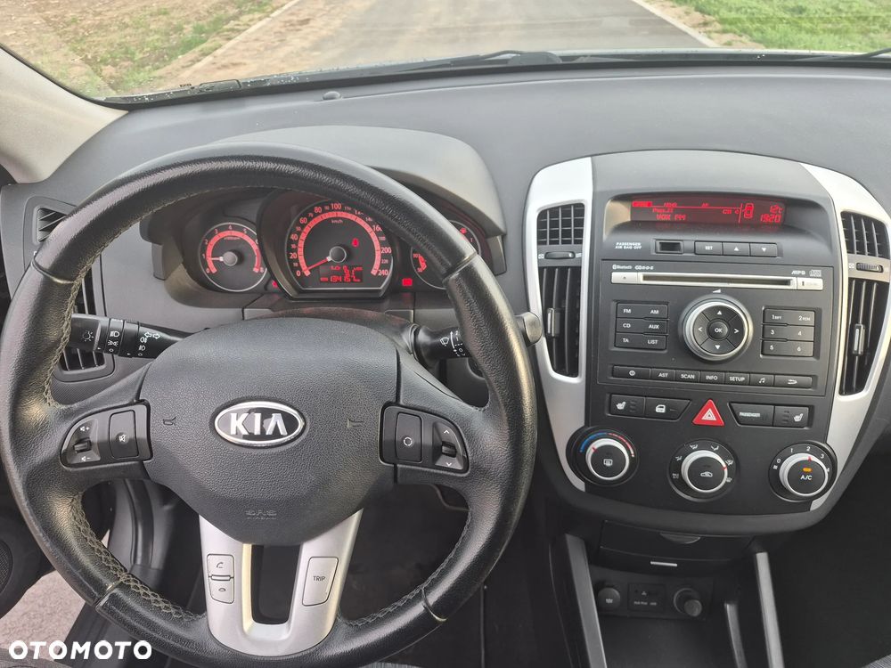 Kia Ceed - 20